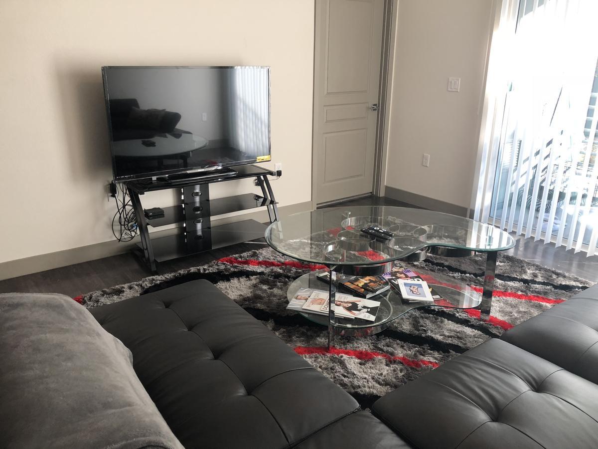 Cozy 2 Bedroom Apartment