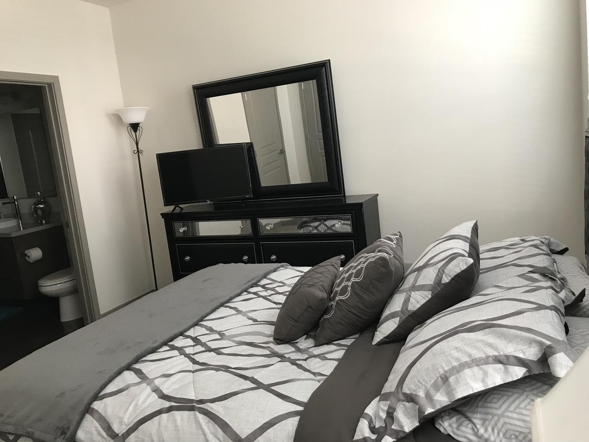 Cozy 2 Bedroom